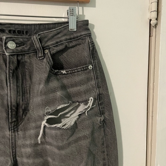 American Eagle Gray Distressed High Rise Mom Jean - Picture 4 of 7